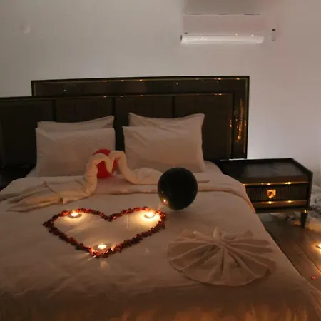 Hotel Beyond The Dream Suites