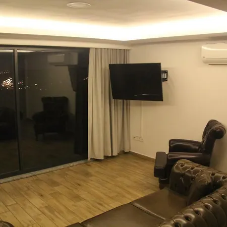 Beyond The Dream Suites Hotel *