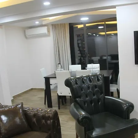Hotel Beyond The Dream Suites *